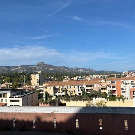Bel Appartement T1 30M2 Centre Historique Aubagne Dış mekan fotoğraf